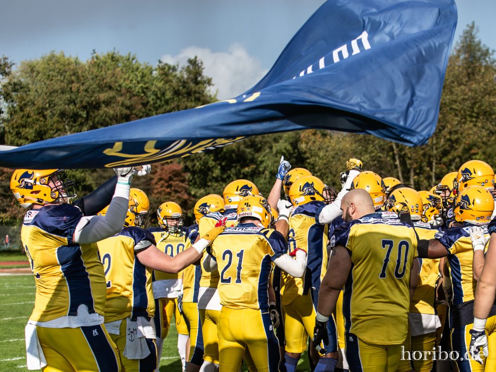 Pirates_vs_Panther_191005-037