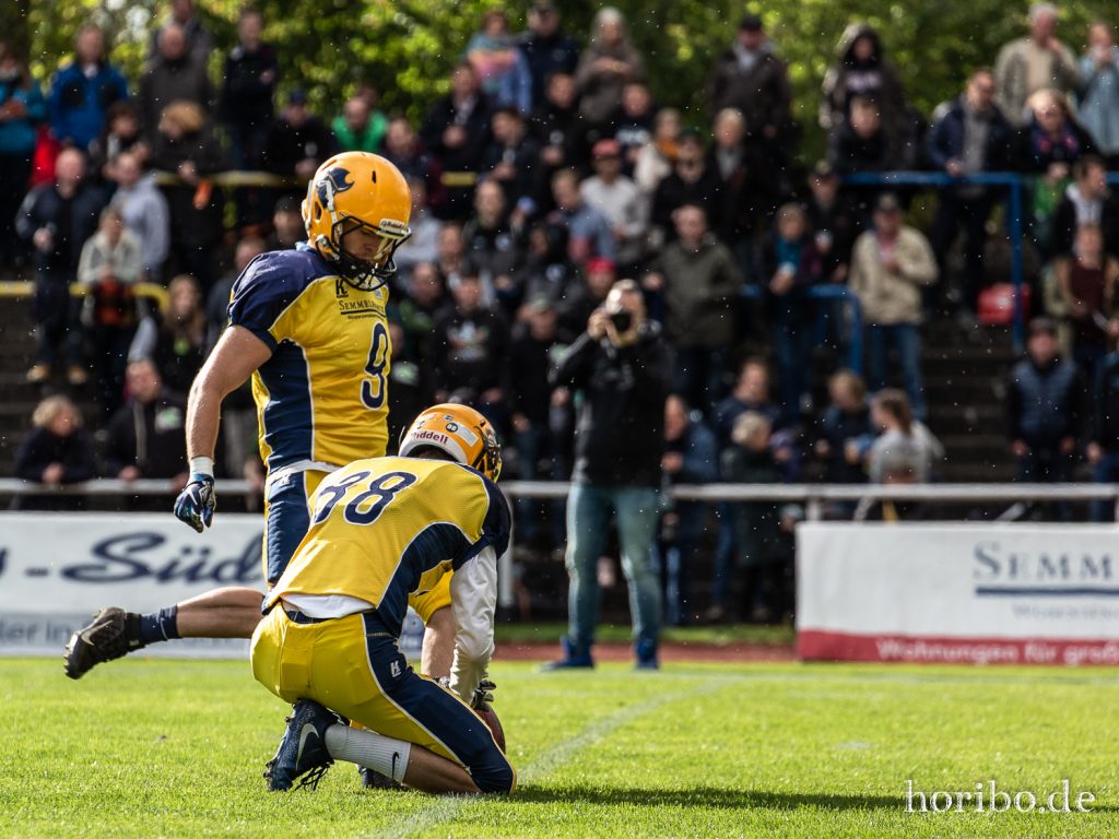 Pirates_vs_Panther_191005-043