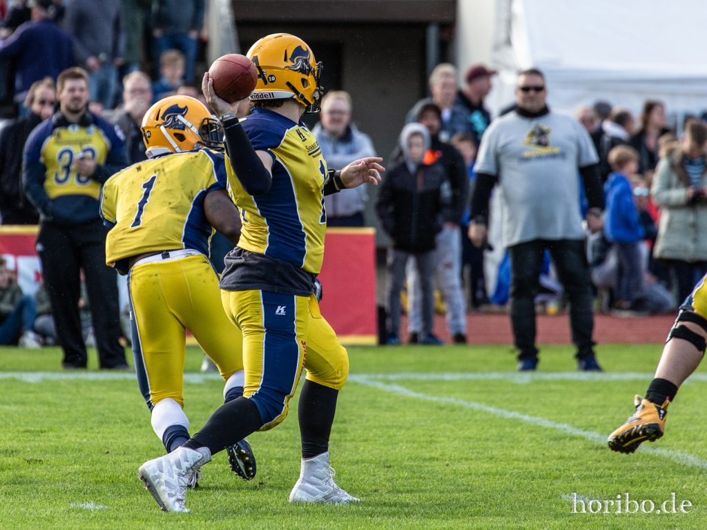 Pirates_vs_Panther_191005-056