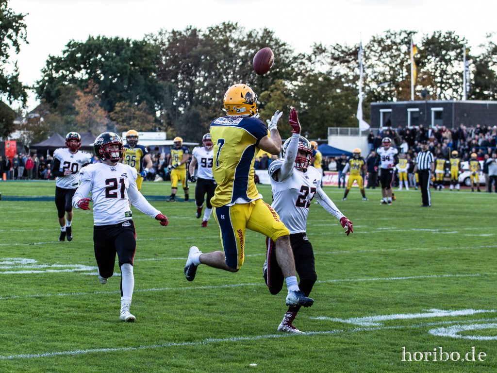 Pirates_vs_Panther_191005-057