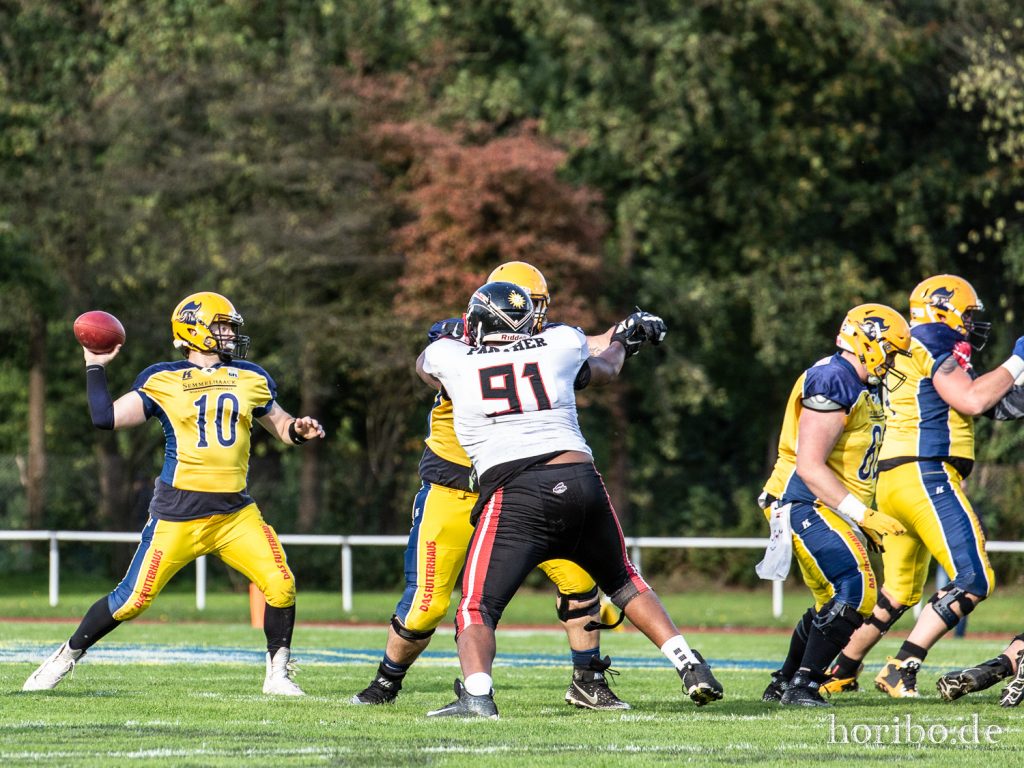 Pirates_vs_Panther_191005-066