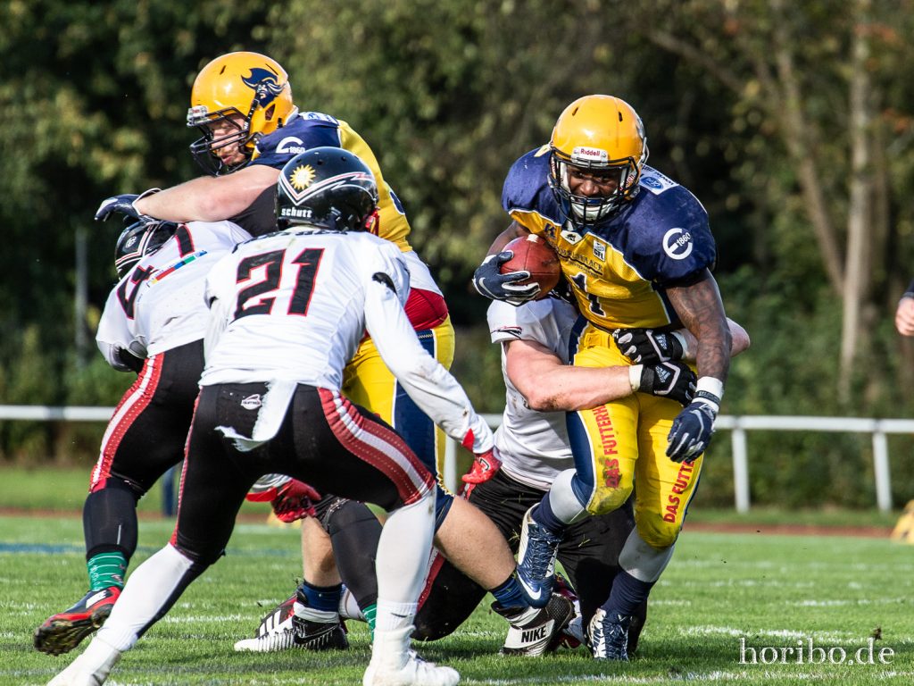 Pirates_vs_Panther_191005-068