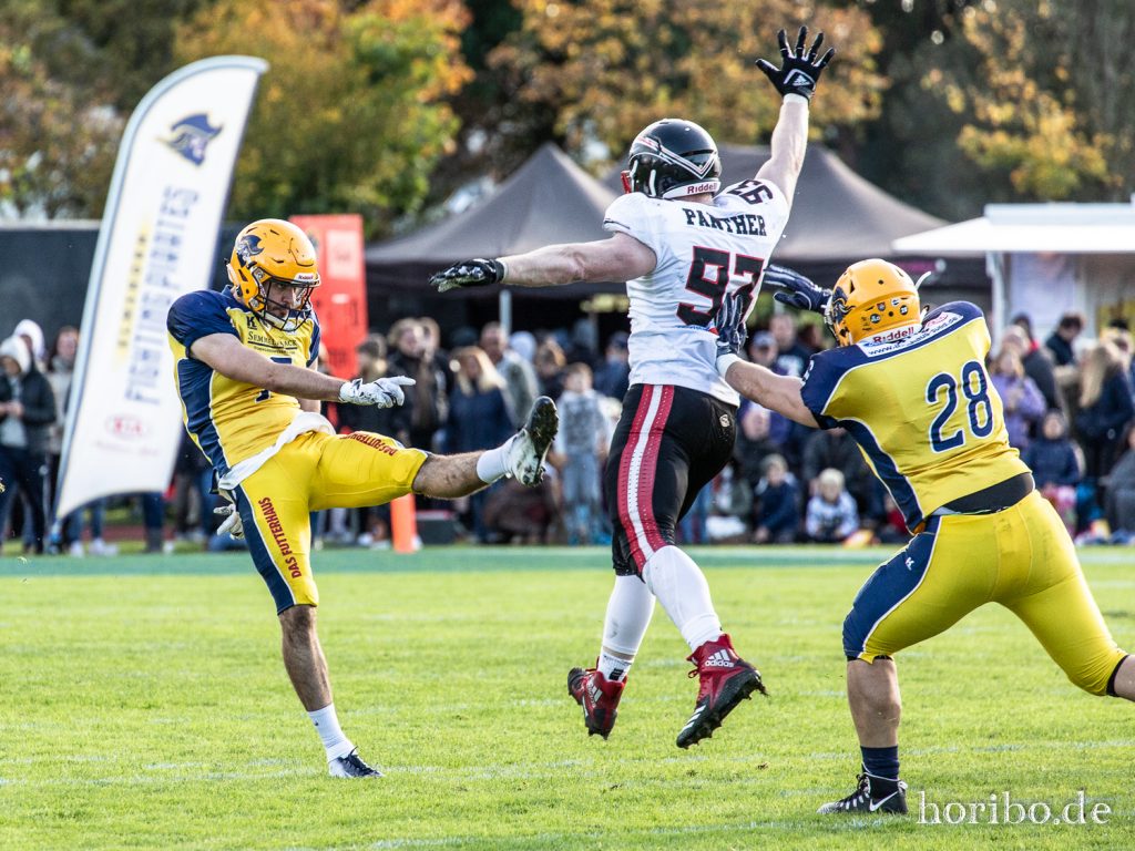 Pirates_vs_Panther_191005-093