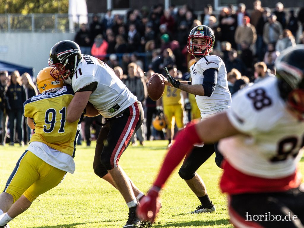 Pirates_vs_Panther_191005-097