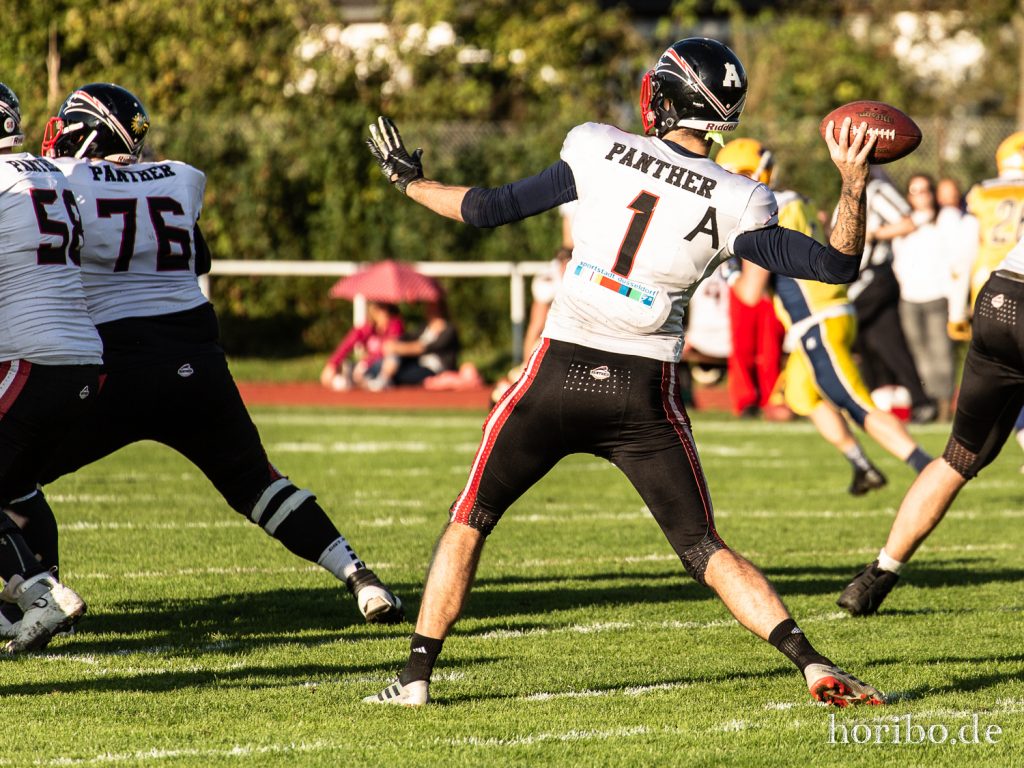 Pirates_vs_Panther_191005-108