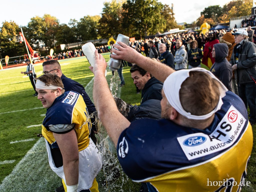 Pirates_vs_Panther_191005-114