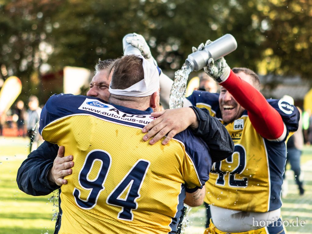 Pirates_vs_Panther_191005-116