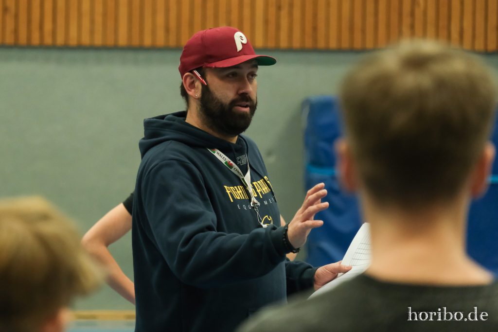 HR-20-03-07-14-20-22-1074