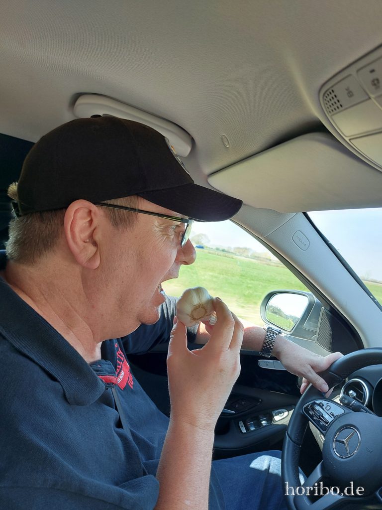 HR-22-04-23-13-32-32-133227