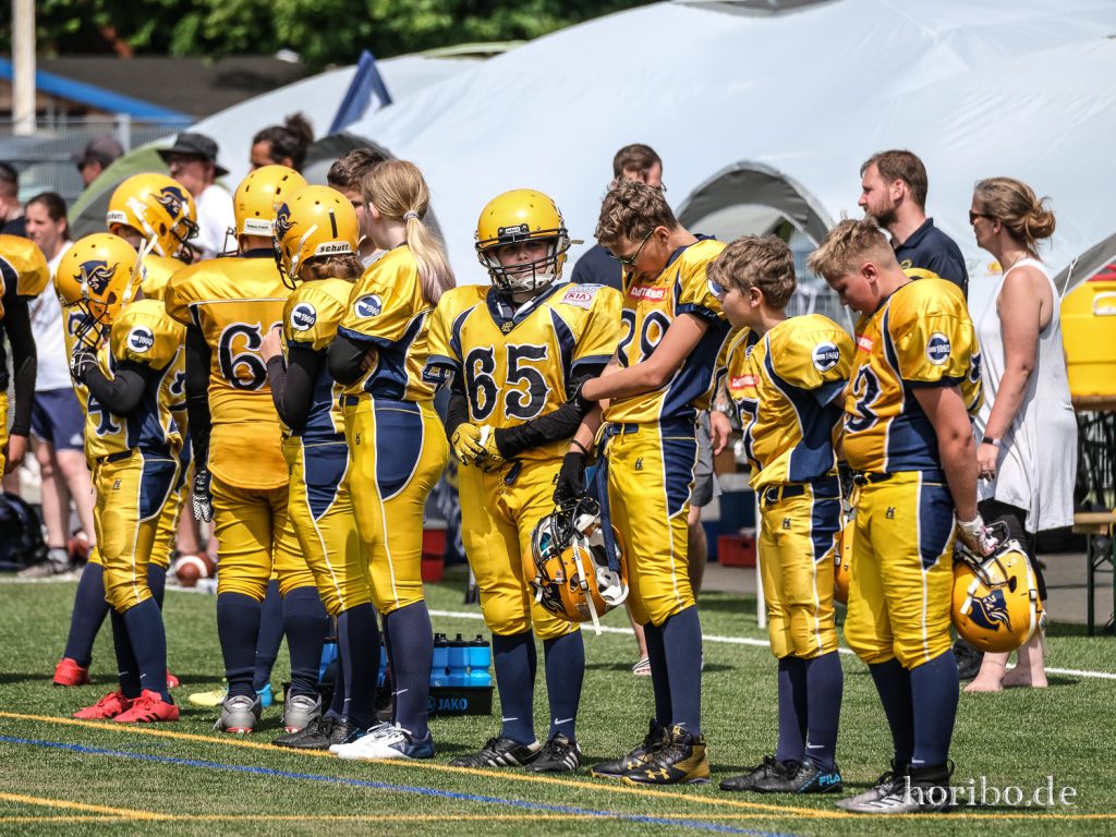 HR-22-06-26-12-41-07-7803