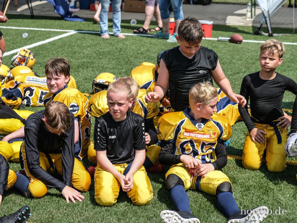 HR-22-06-26-13-12-54-8075