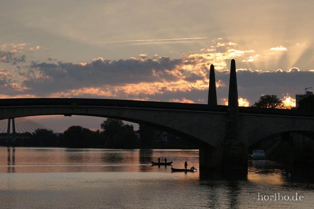 020_HR-22-09-04-07-27-33-0441