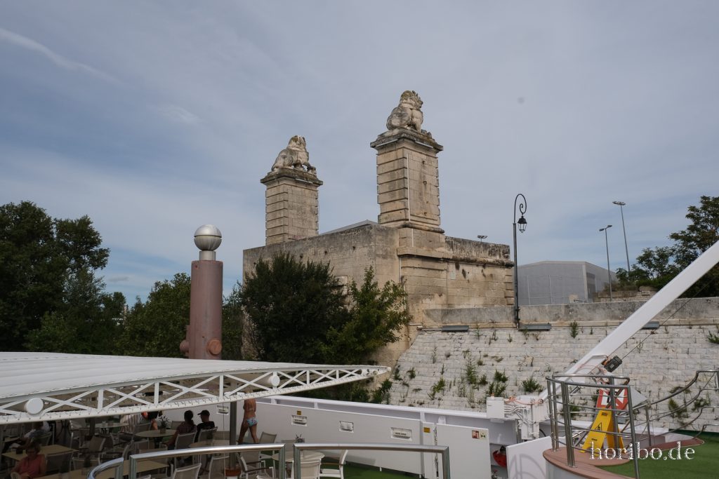 270_HR-22-09-08-15-23-07-1742