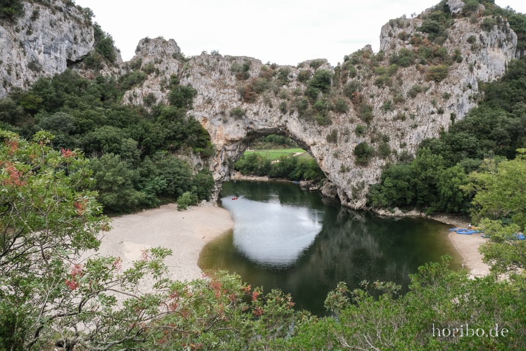 373_HR-22-09-09-10-15-18-2303