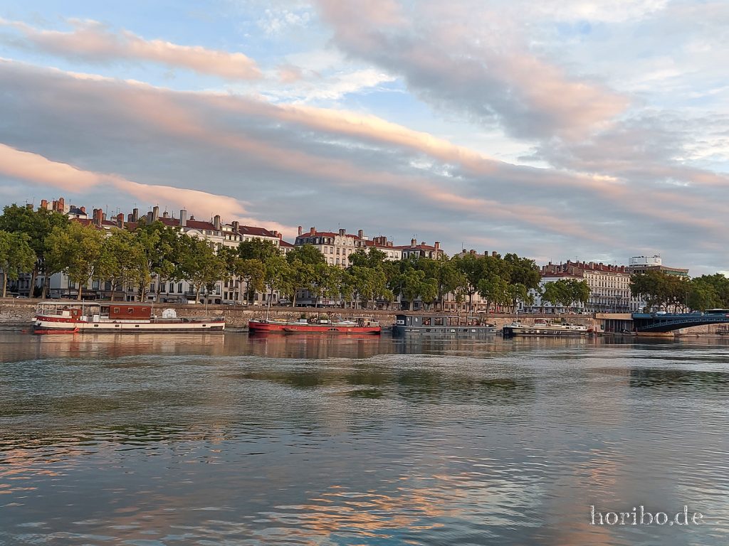 418_HR-22-09-10-07-25-46-072545