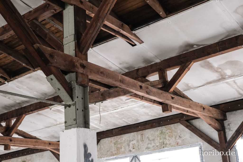 HR-23-05-13-12-33-41-7645