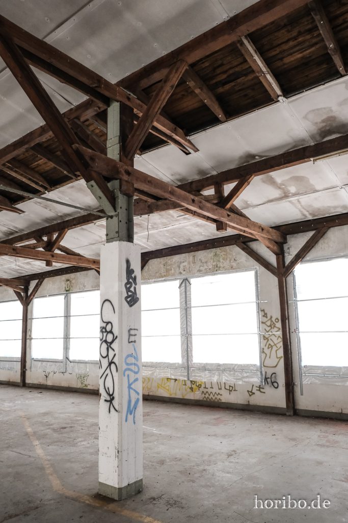 HR-23-05-13-12-33-49-7646