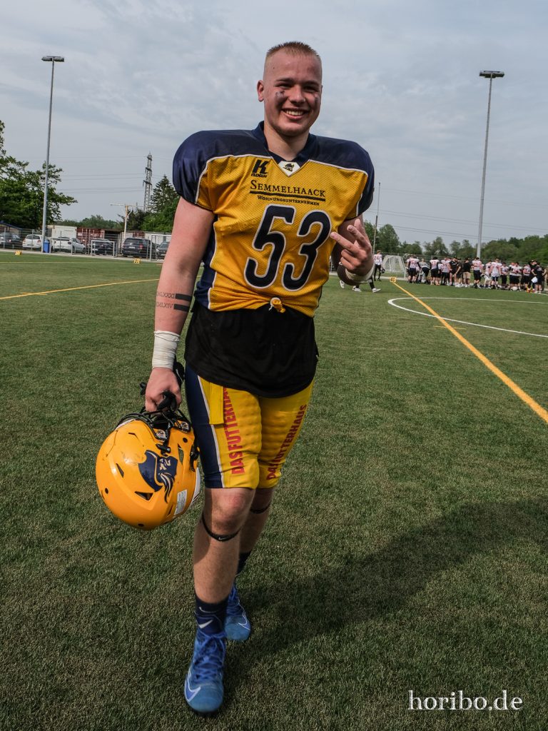 HR-23-05-21-17-19-32-0180