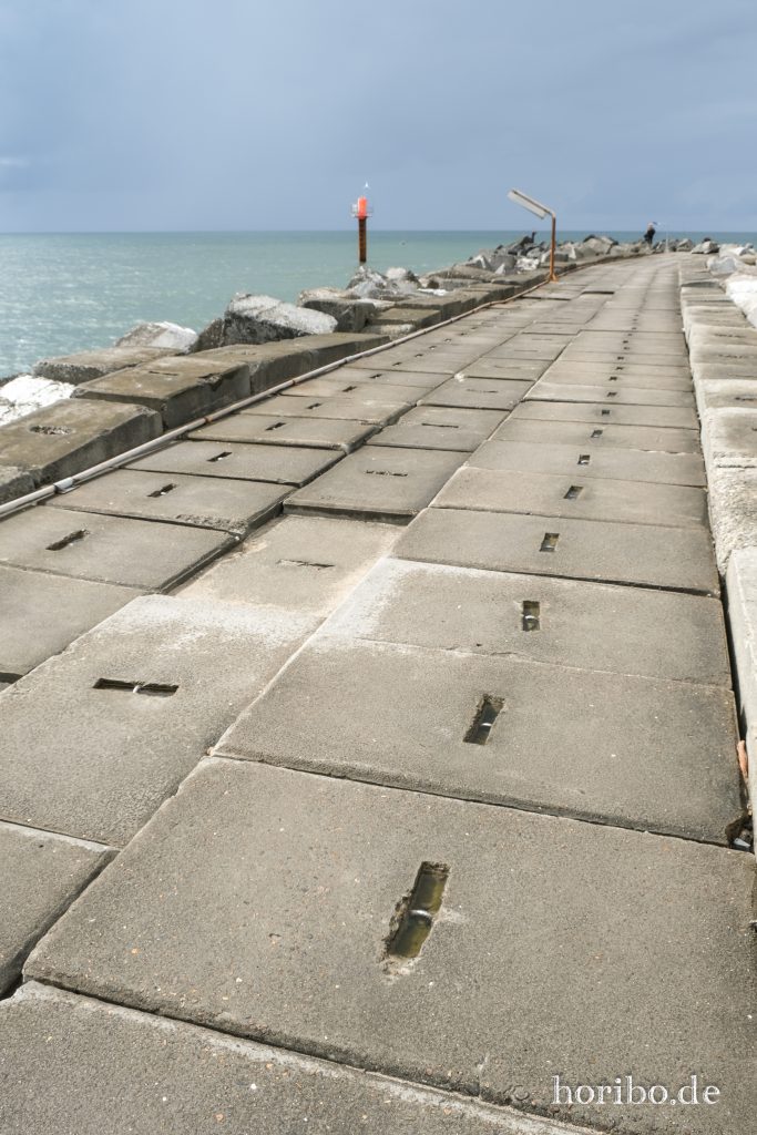 HR-23-08-27-13-54-37-8103