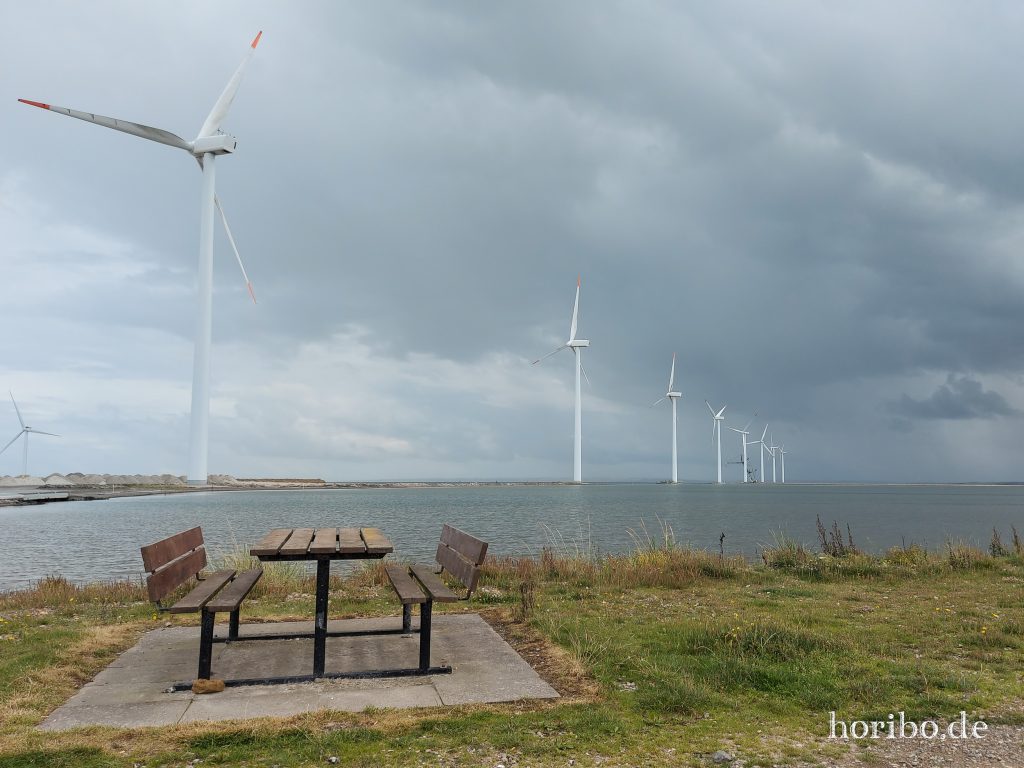 HR-23-08-27-15-42-03-154203