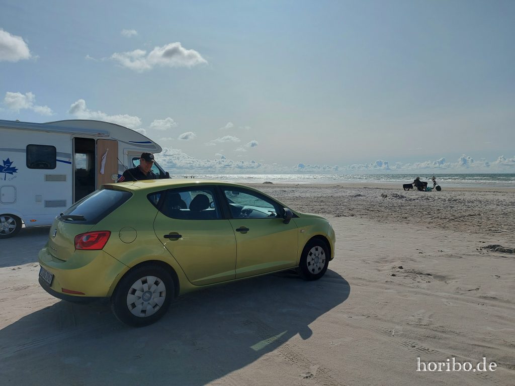 HR-23-08-28-15-56-25-155625