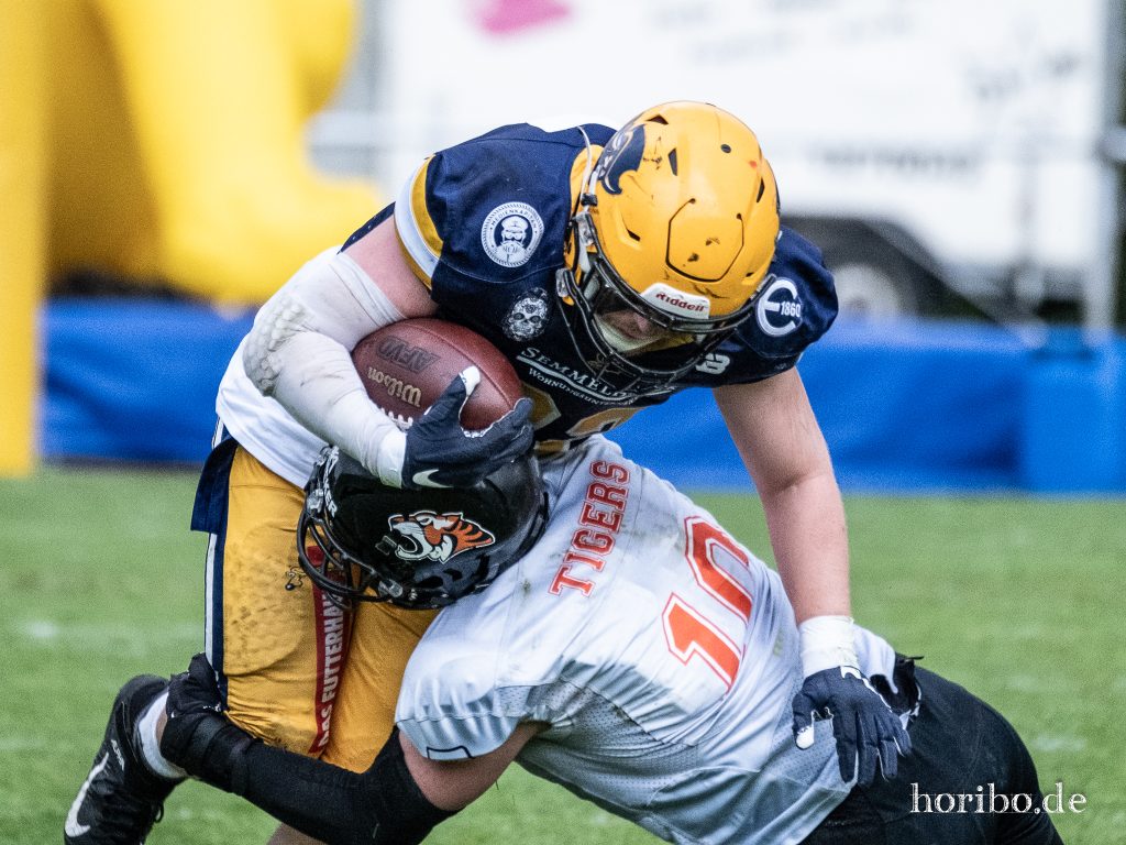 HR-23-09-23-17-00-52-1990